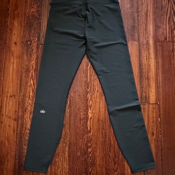 NWT ALO Yoga 7/8 High-Waist Airlift Legging in Charcoal Green - Picture 8 of 9